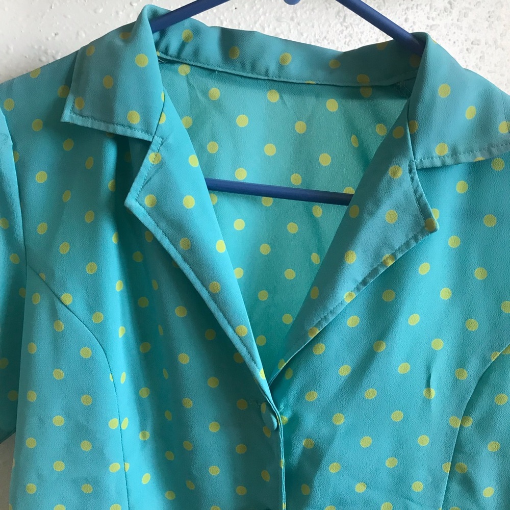 Unique Printed Button-Up - Picture 4 of 5
